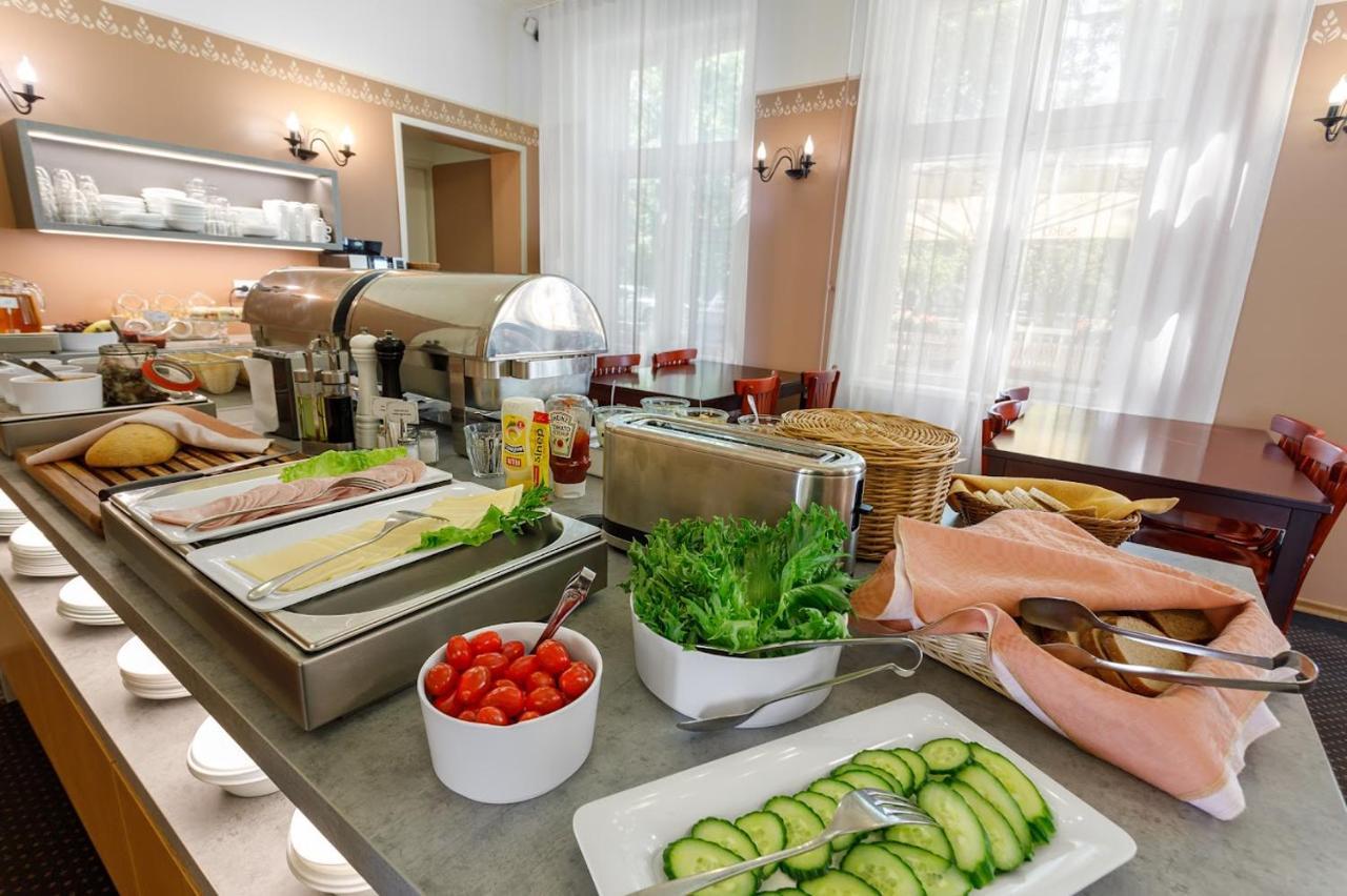 Koidulapark Hotell Pärnu Exteriör bild